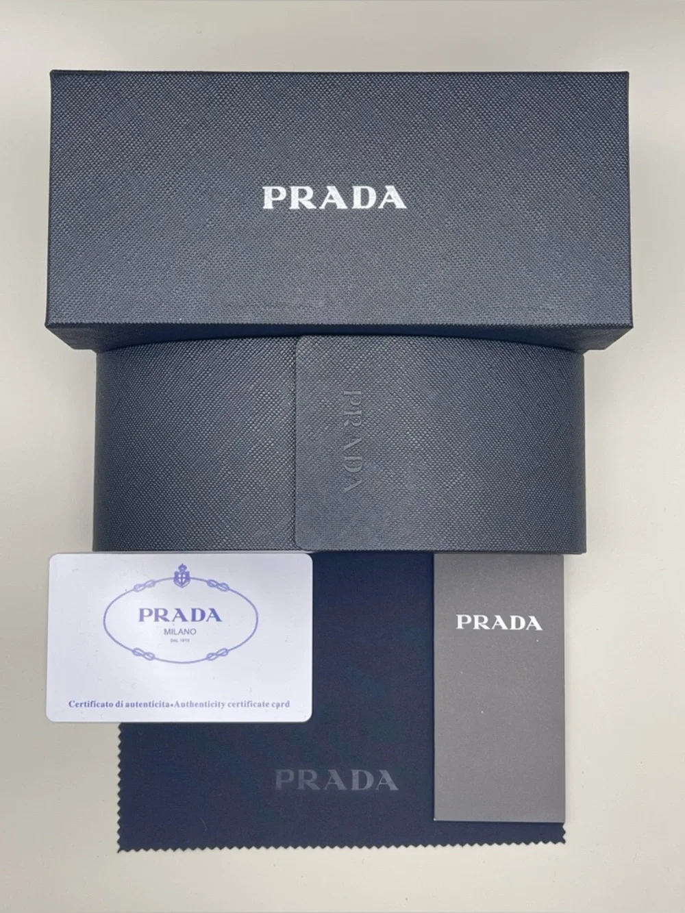 Prada PR 17WS White Sunglasses – NWT – Unisex Designer – Fast Shipping - Picture 6 of 7